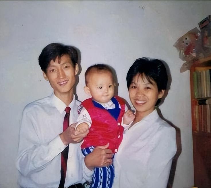 海军出身的游泳冠军男孩_海军游泳名将_海军出身游泳男孩冠军是谁