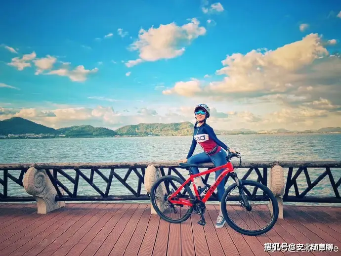彭于晏运动照片_彭于晏健身跑步照片_彭于晏运动照片图片