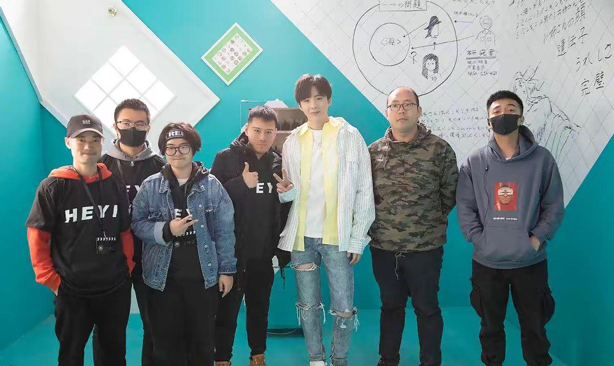 彭于晏运动装图片_彭于晏运动的照片_彭于晏运动照片