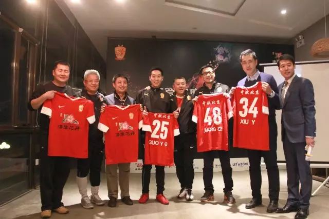 足球赛事的各种冠军杯_足球赛冠军规则是什么样的_足球冠军赛是什么意思