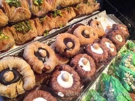 西班牙足球辉煌时期_西班牙足球历史战绩_西班牙足球辉煌历史记录