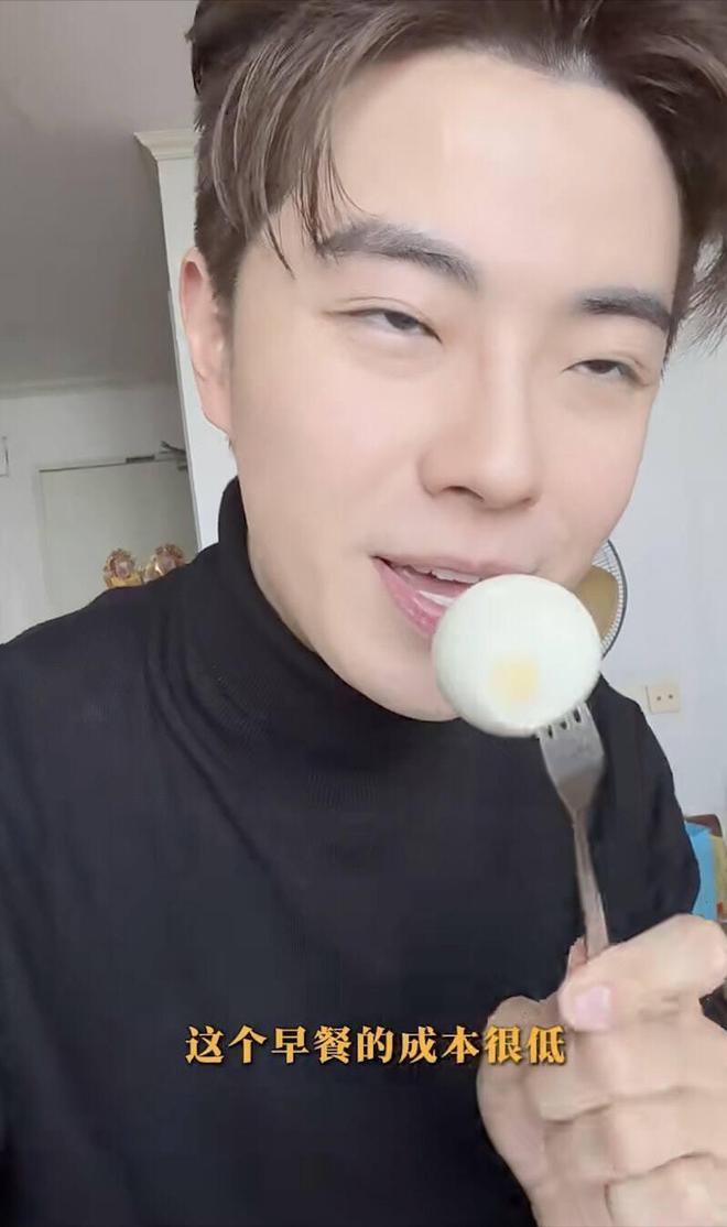 健身的明星男_好健身男明星_盘点那些健身明星