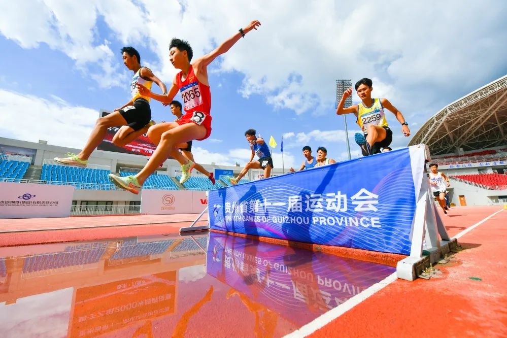 贵州省游泳冠军_贵州第五届游泳运动会冠军_贵州游泳比赛