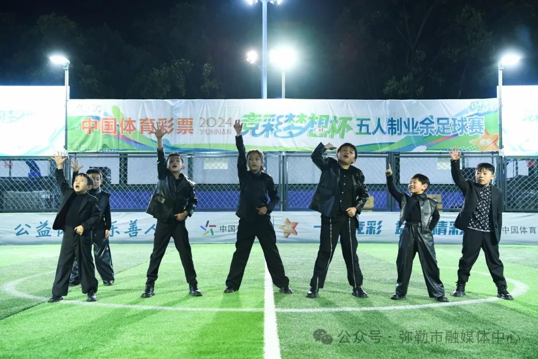 五菱足球冠军赛_足球5冠王_足球冠军视频